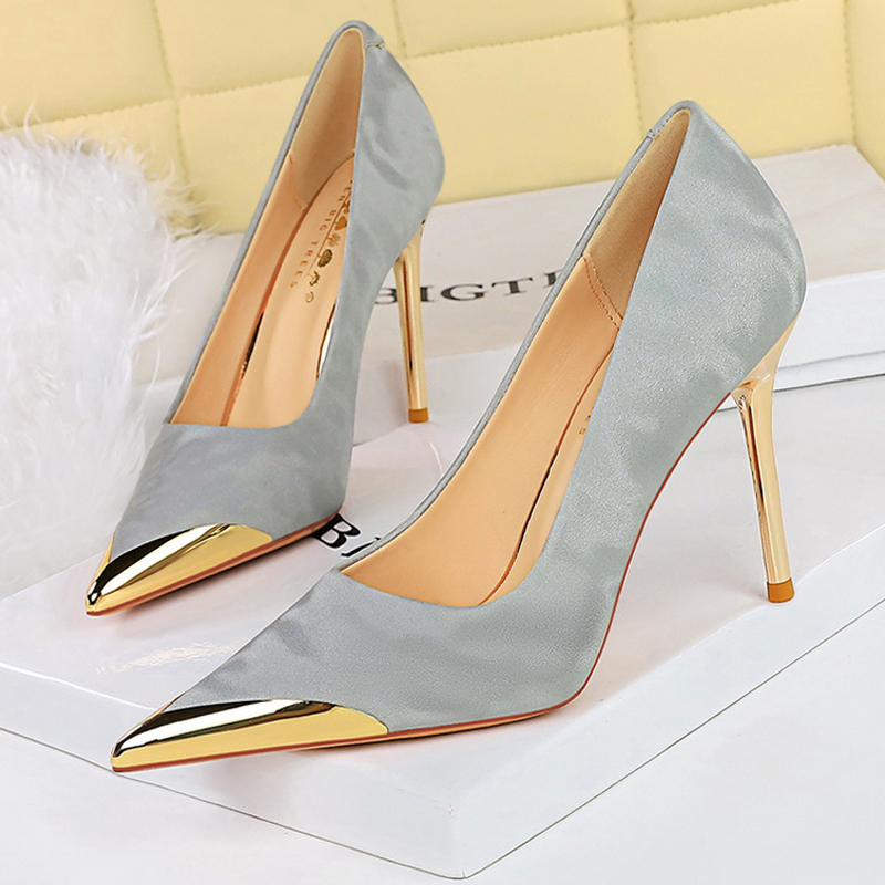Sepatu BIGTREE Hak Tinggi Stil - Shoe Tree ulasan dan harga